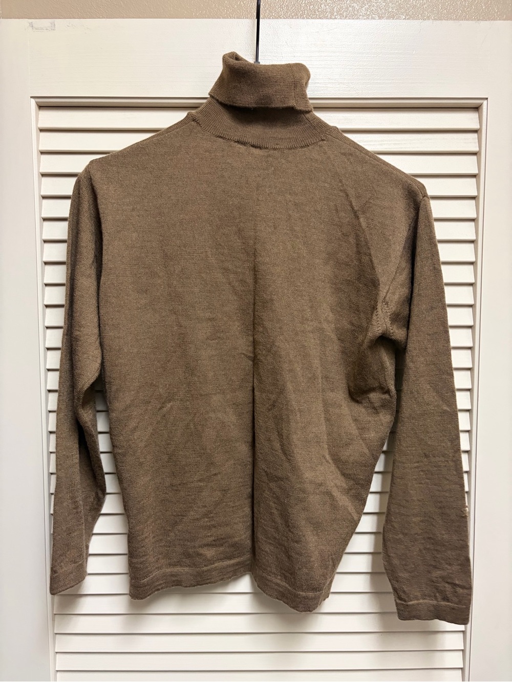 Antonella Italy 100% Merino Wool Turtleneck Sweater Womens M Brown Lightweight